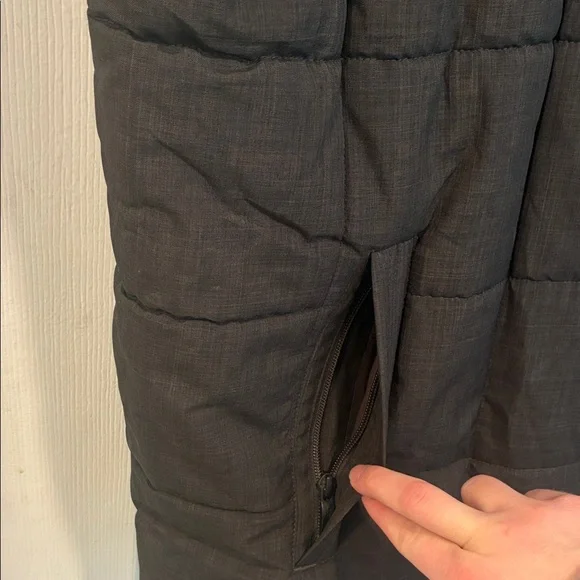 Ariat Men's Dark Quilted Vest conceal carry - Picture 4 of 6